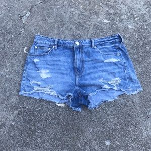 American eagle distressed tomgirl shorties